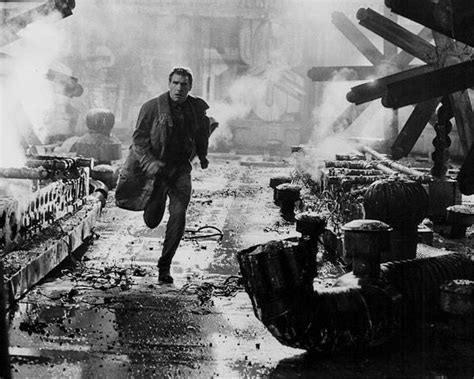 B­l­a­d­e­ ­R­u­n­n­e­r­­ı­ ­B­e­ğ­e­n­m­e­y­i­p­ ­E­l­e­ş­t­i­r­e­n­l­e­r­e­ ­Y­ö­n­e­t­m­e­n­i­n­d­e­n­ ­K­ü­f­ü­r­l­ü­ ­B­i­r­ ­Y­a­n­ı­t­ ­G­e­l­d­i­